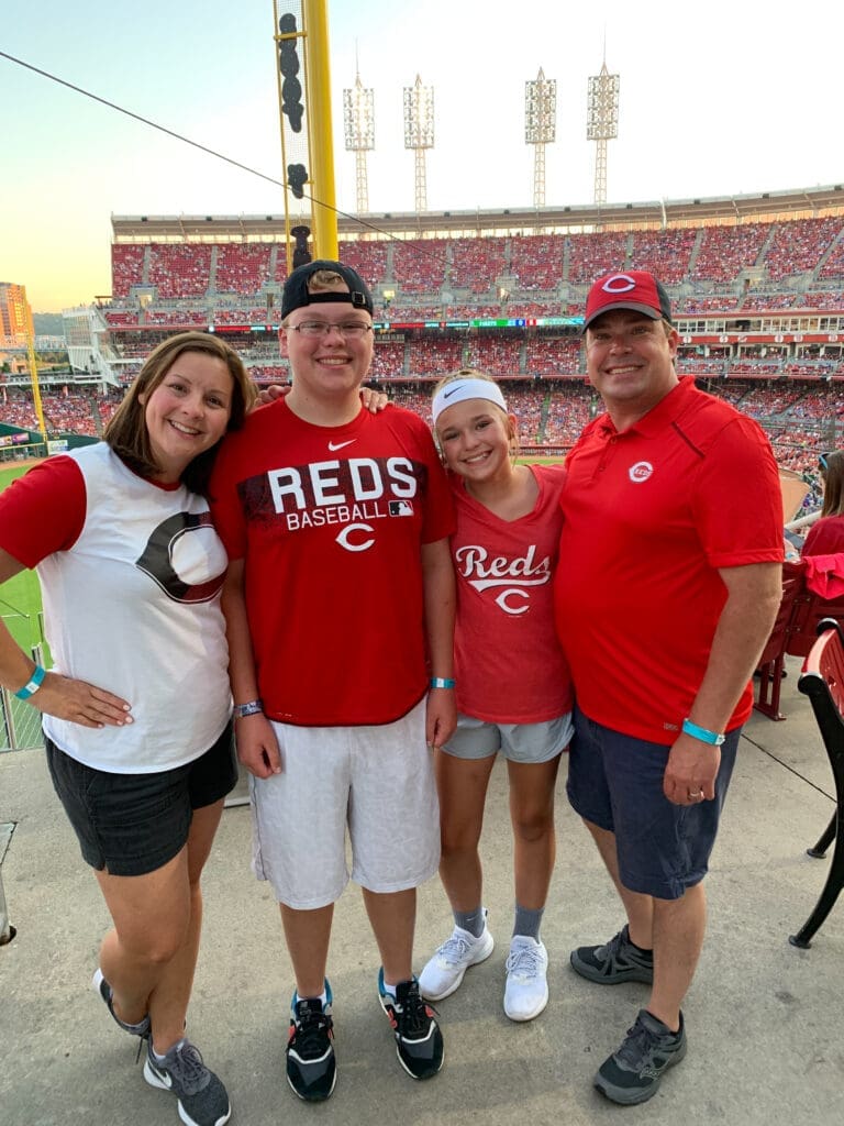 Family enjoying the baseball game