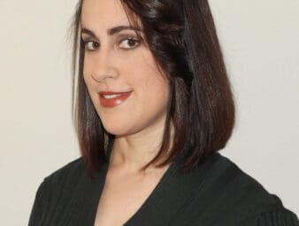 Headshot of Maivys Hernandez