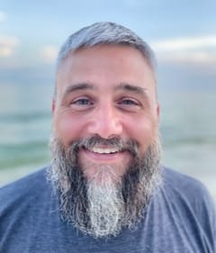 headshot of Chris Harris
