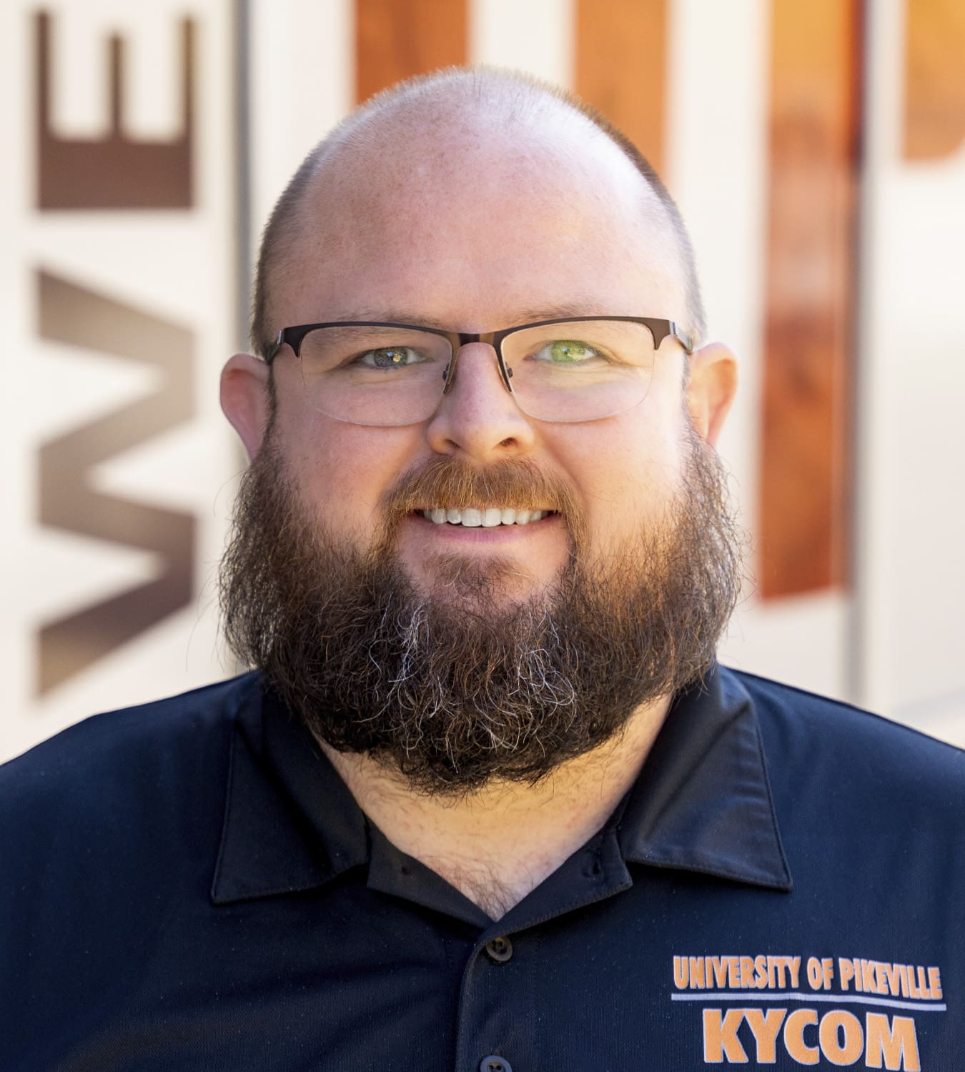 headshot of faculty member Damian Cole
